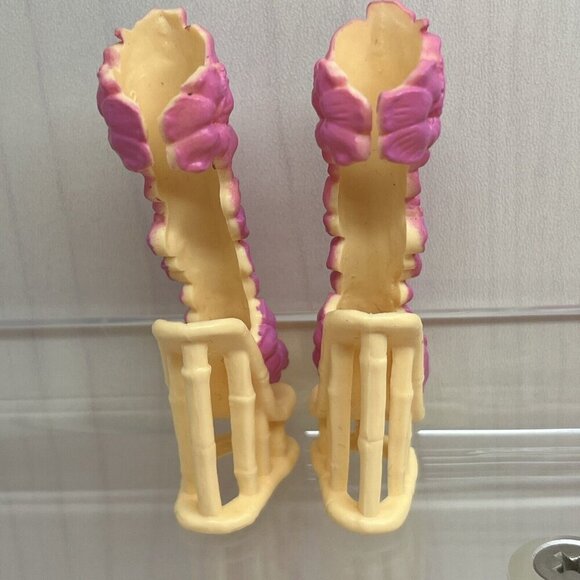 Monster High SPECTRA VONDERGEIST GHOULS GETAWAY REPLACEMENT shoes flowers heels - Picture 4 of 6